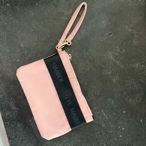 Steve Madden - Picture 1 of 1